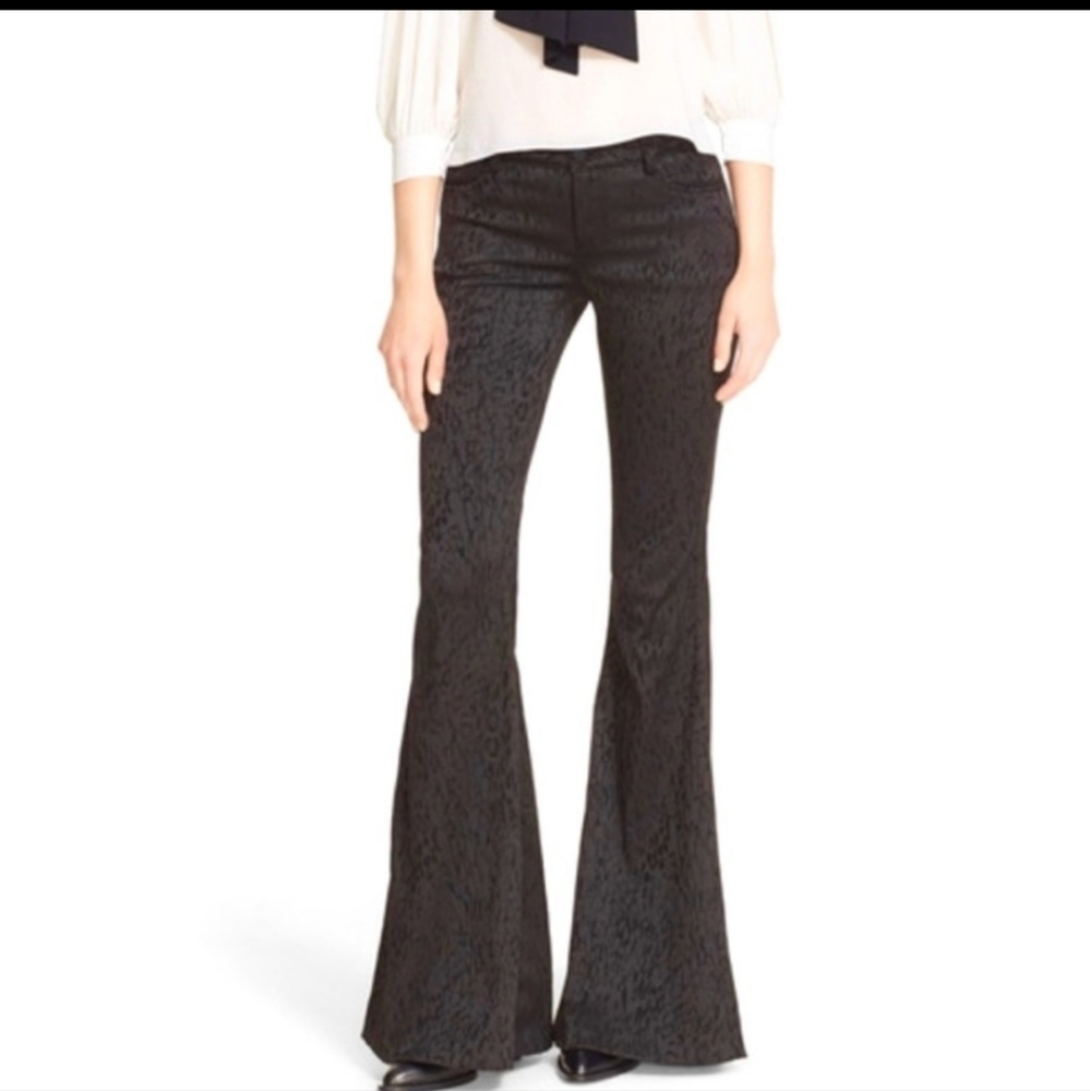 ✨️ALICE + OLIVIA black/white  dotted bell flare boot cut stretch jeans pants✨️